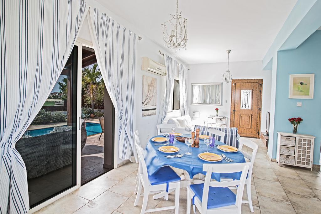Sunny Coast Villa Ayía Nápa Extérieur photo
