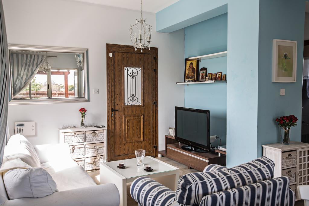 Sunny Coast Villa Ayía Nápa Extérieur photo