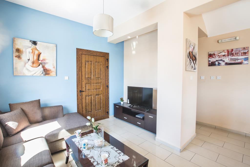 Sunny Coast Villa Ayía Nápa Extérieur photo