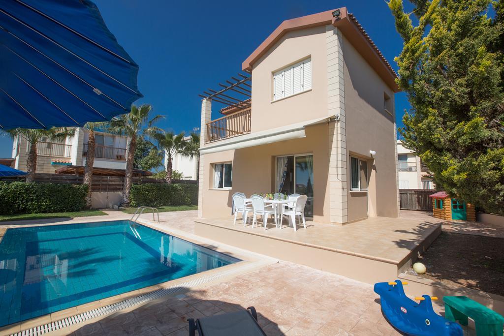 Sunny Coast Villa Ayía Nápa Extérieur photo