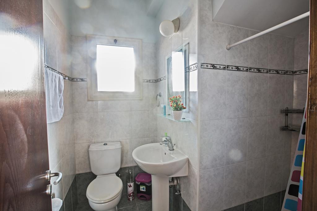 Sunny Coast Villa Ayía Nápa Extérieur photo